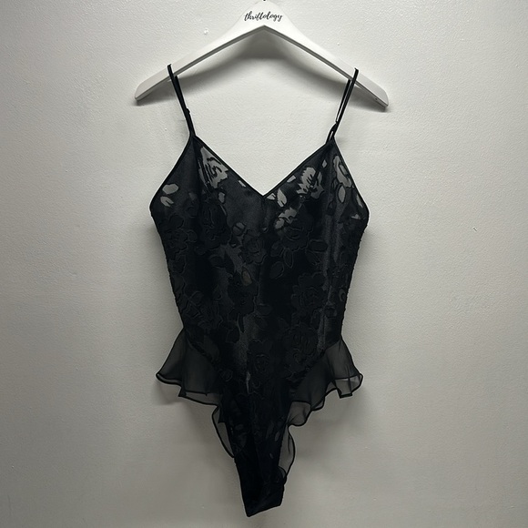 Victorias Secret Teddy Gold Label Vintage Floral Semi Sheer Ruffle Black Medium - Picture 1 of 9